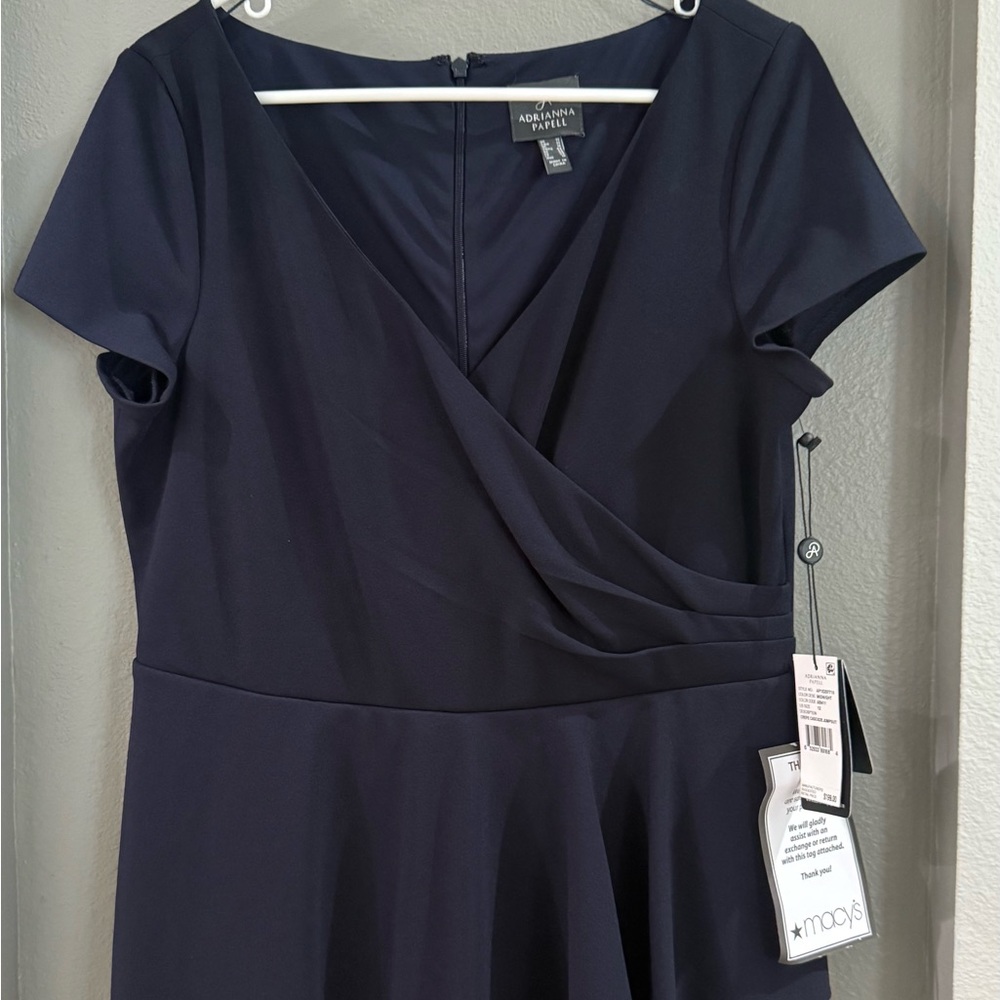 NWT Adrian Papell CREPE CASCADE JUMPSUIT. Size 12 - Picture 3 of 5